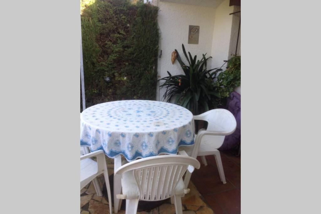 Casita Blanca Con Fibra Optica Y Piscina Cominutaria Villa Tossa de Mar Bagian luar foto