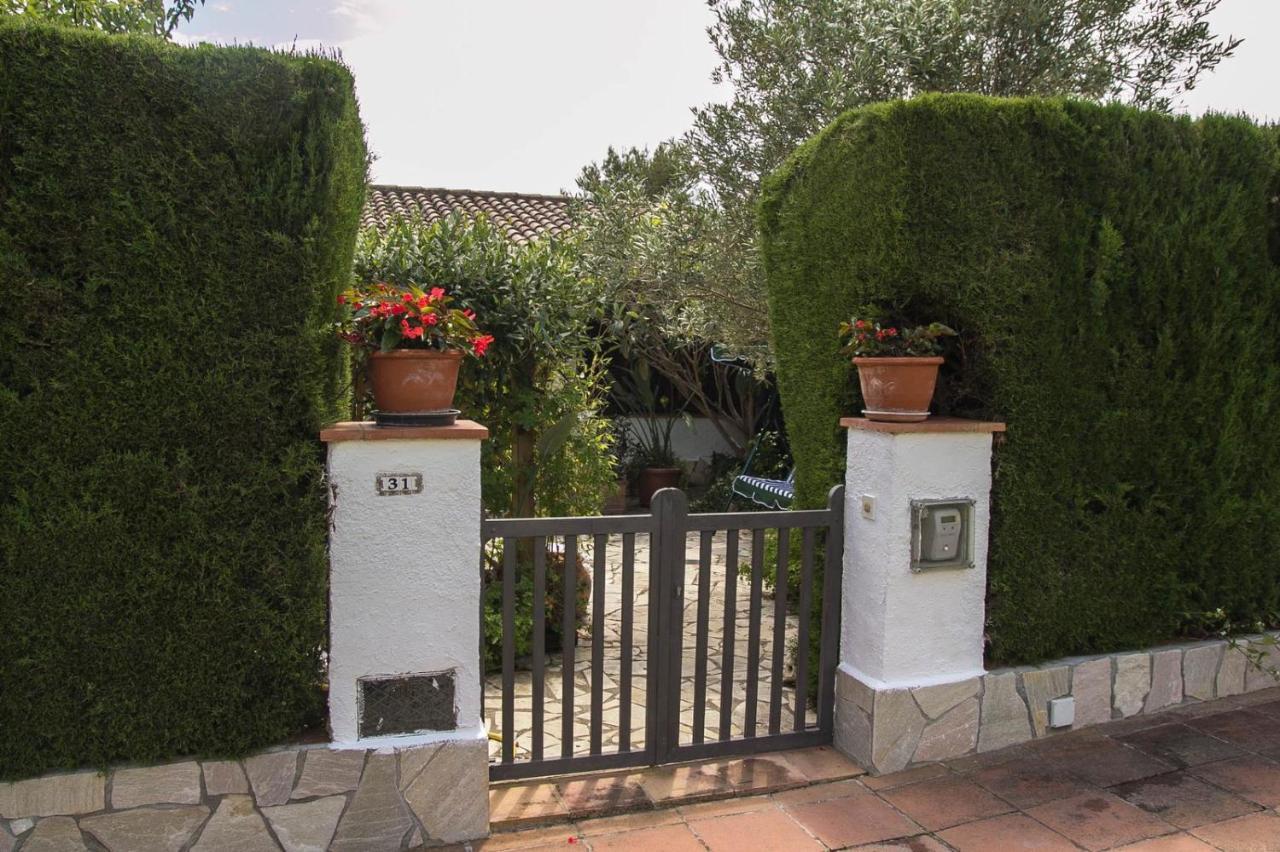 Casita Blanca Con Fibra Optica Y Piscina Cominutaria Villa Tossa de Mar Bagian luar foto